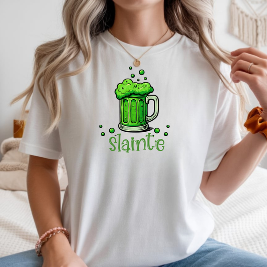 St. Patrick's Day 'Sláinte' Beer Mug T-Shirt